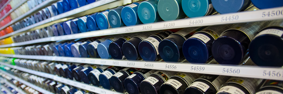 Laaja valikoima spray maaleja